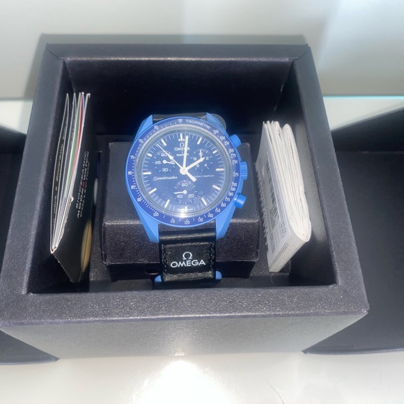 Rare and unused mission to Neptune MoonSwatch!! - Picture 1 of 7